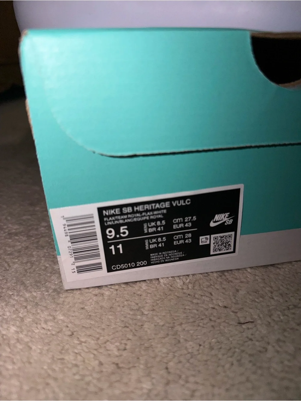 Nike Brown and Blue Low-Top Skate Sneakers
